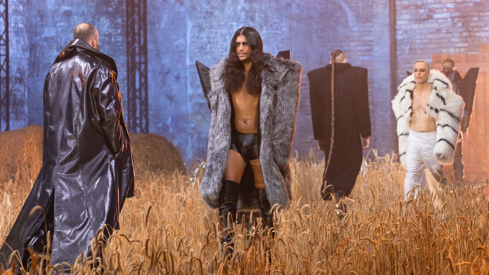 Erste große Fashionshow, erster Abschied