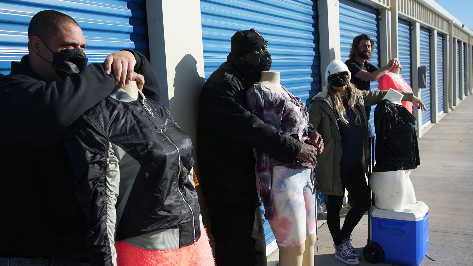 Ivy lässt die Puppen tanzen