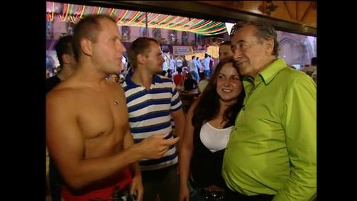Die Lugners - Mit Mörtel in Venedig Die Lugners - Staffel 6 Folge 9: Die Lugners - Staffel 6 Folge 9 - Die Lugners bei Drews auf Mallorca