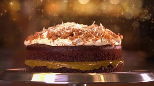 Promis backen privat Promis backen privat Folge 8: Das Lieblingsrezept eines Promibacken-Finalisten