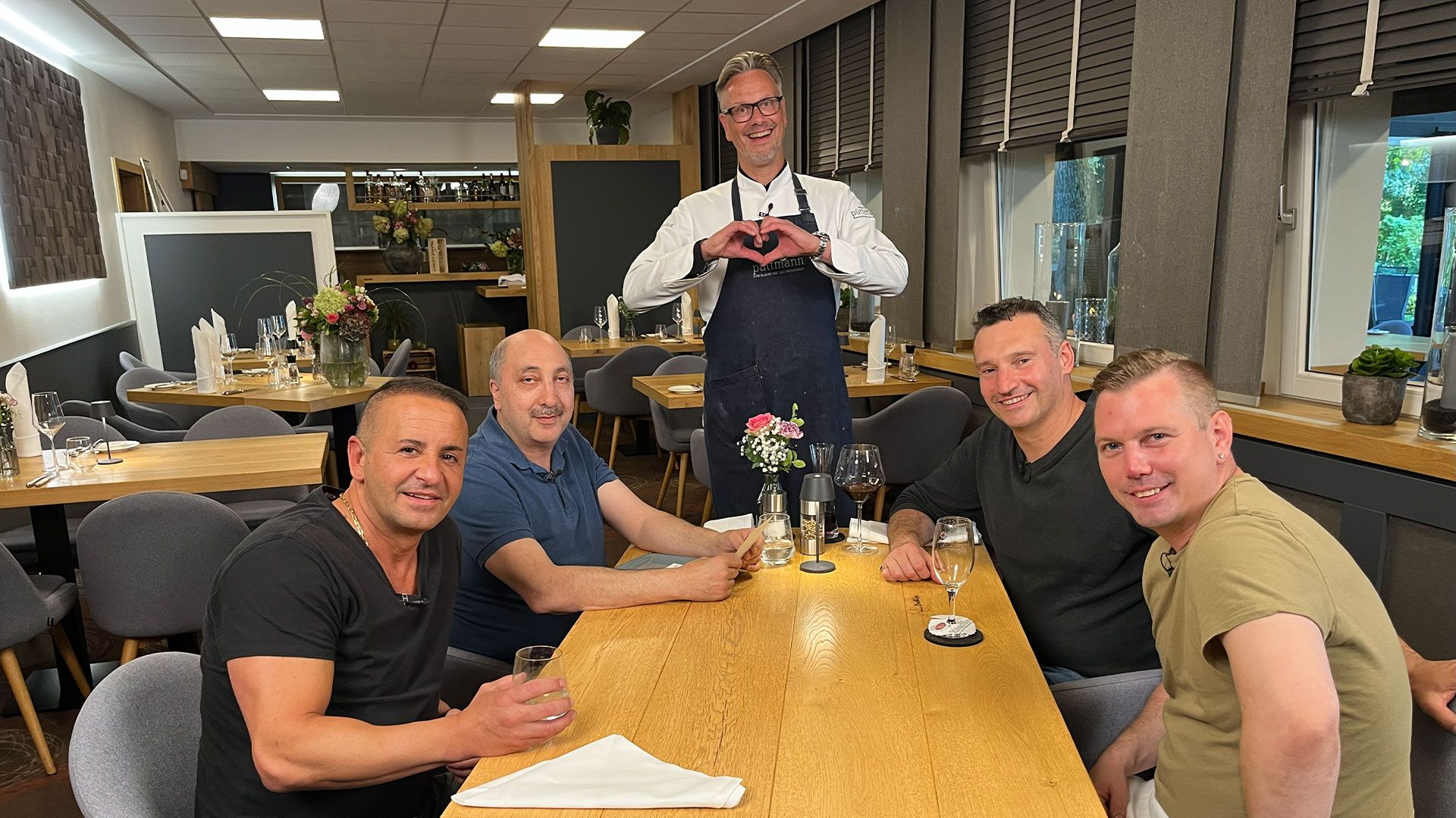 Klassische moderne Küche im Restaurant "Zum Blauen See"