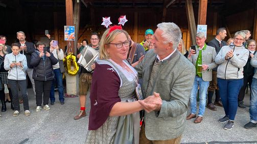 Trucker Babes Austria TRUCKER BABES AUSTRIA - 9. STAFFEL Folge 1: Mit Herz, Humor und viel PS