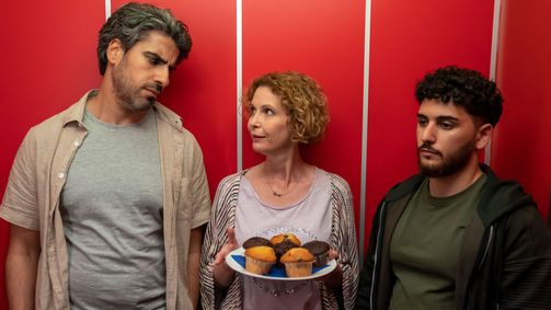 Frau Jordan stellt gleich Frau Jordan stellt gleich Folge 7: Schwule und Syrer