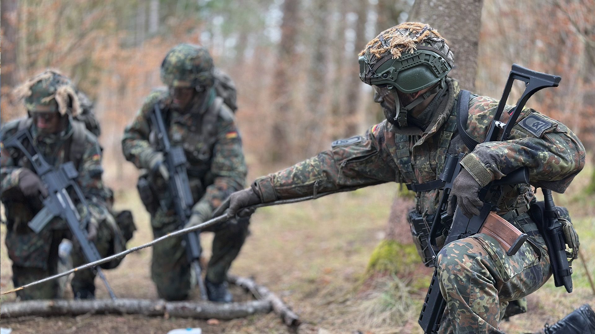 Thema u.a.: Die Rekruten geben ihre ersten scharfen Schüsse ab