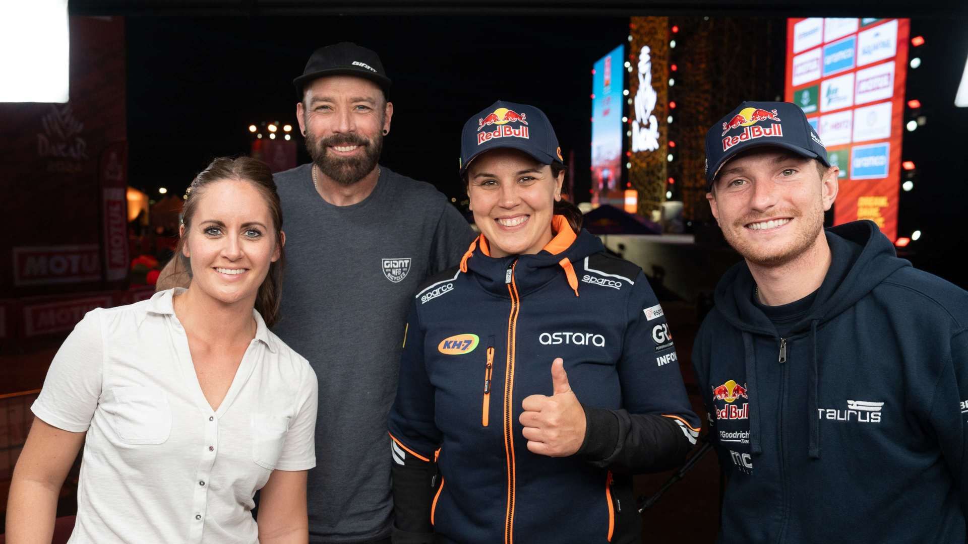 In the Dust S1 E8: Laia Sanz und Mitch Guthrie Jr.