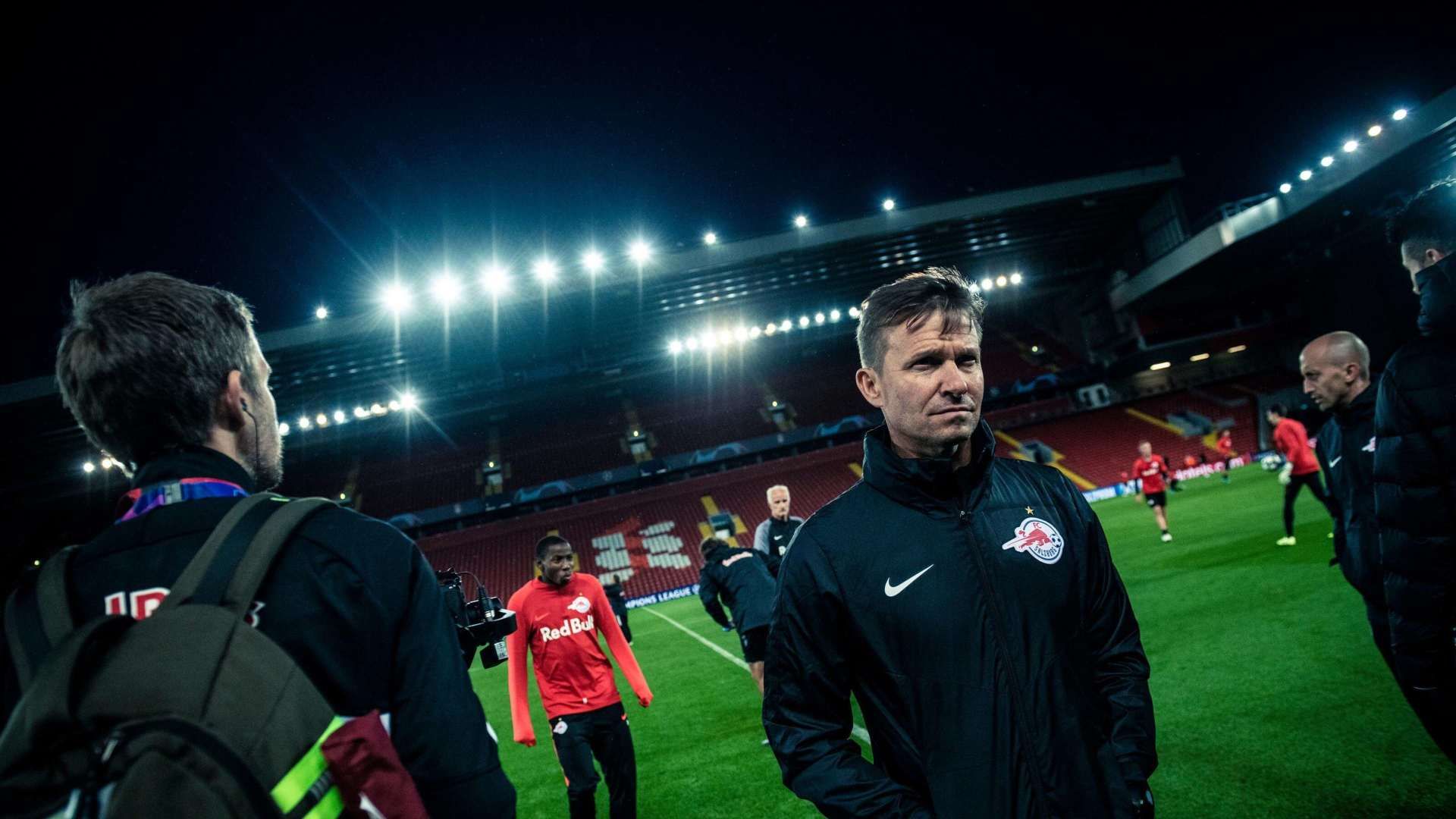 Fußball: JEDER.MANN Folge 8 - 1. CL-Spiel gegen Genk