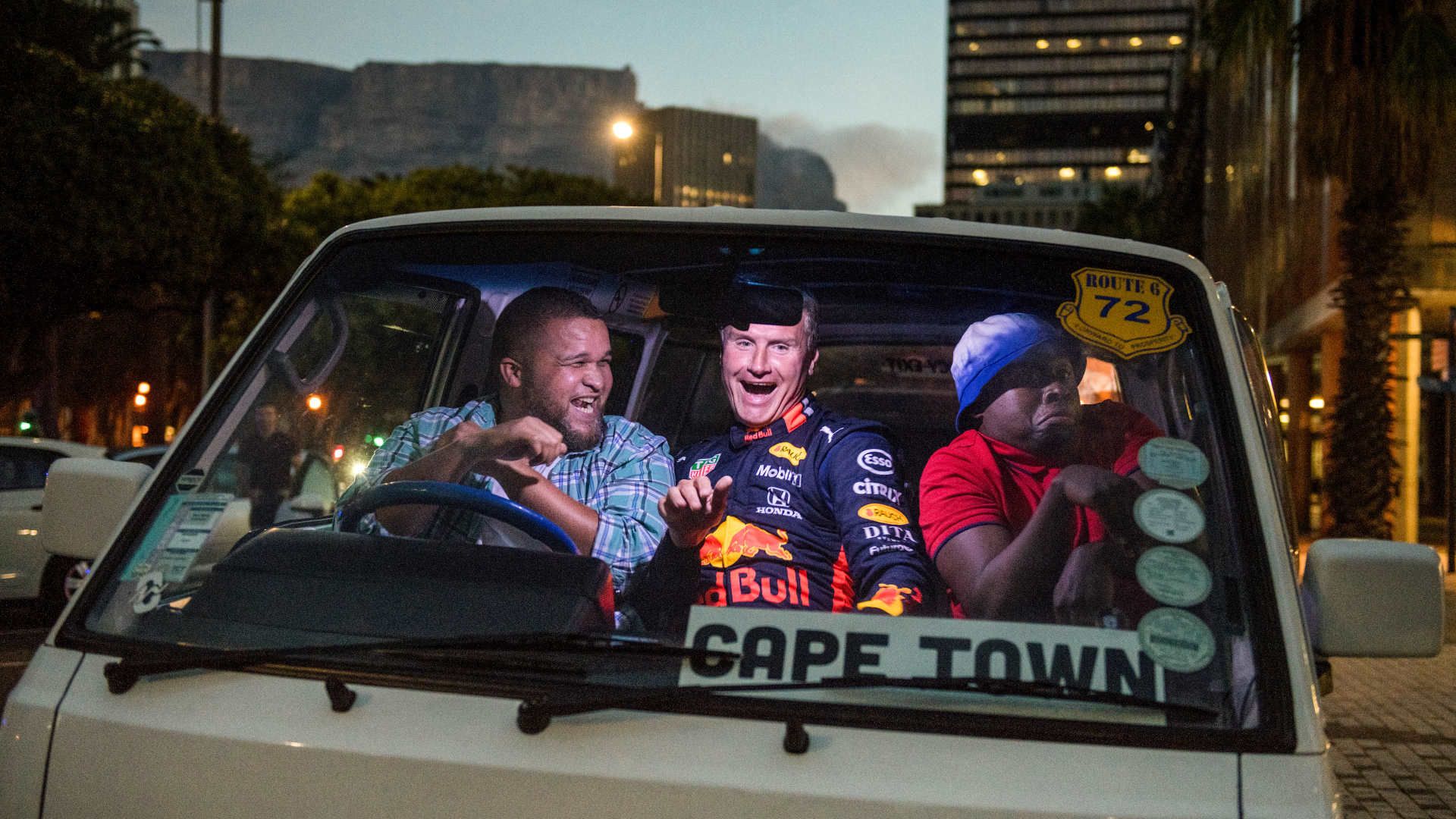 Red Bull Racing Road Trips: David Coulthard Taxifahrer