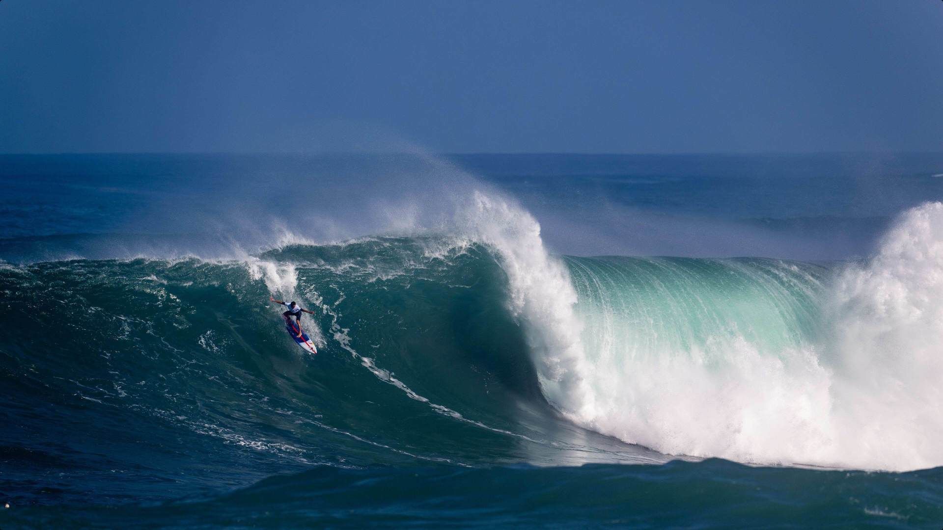 Surf-Doku: Kai Lenny beim Topevent "The Eddie"