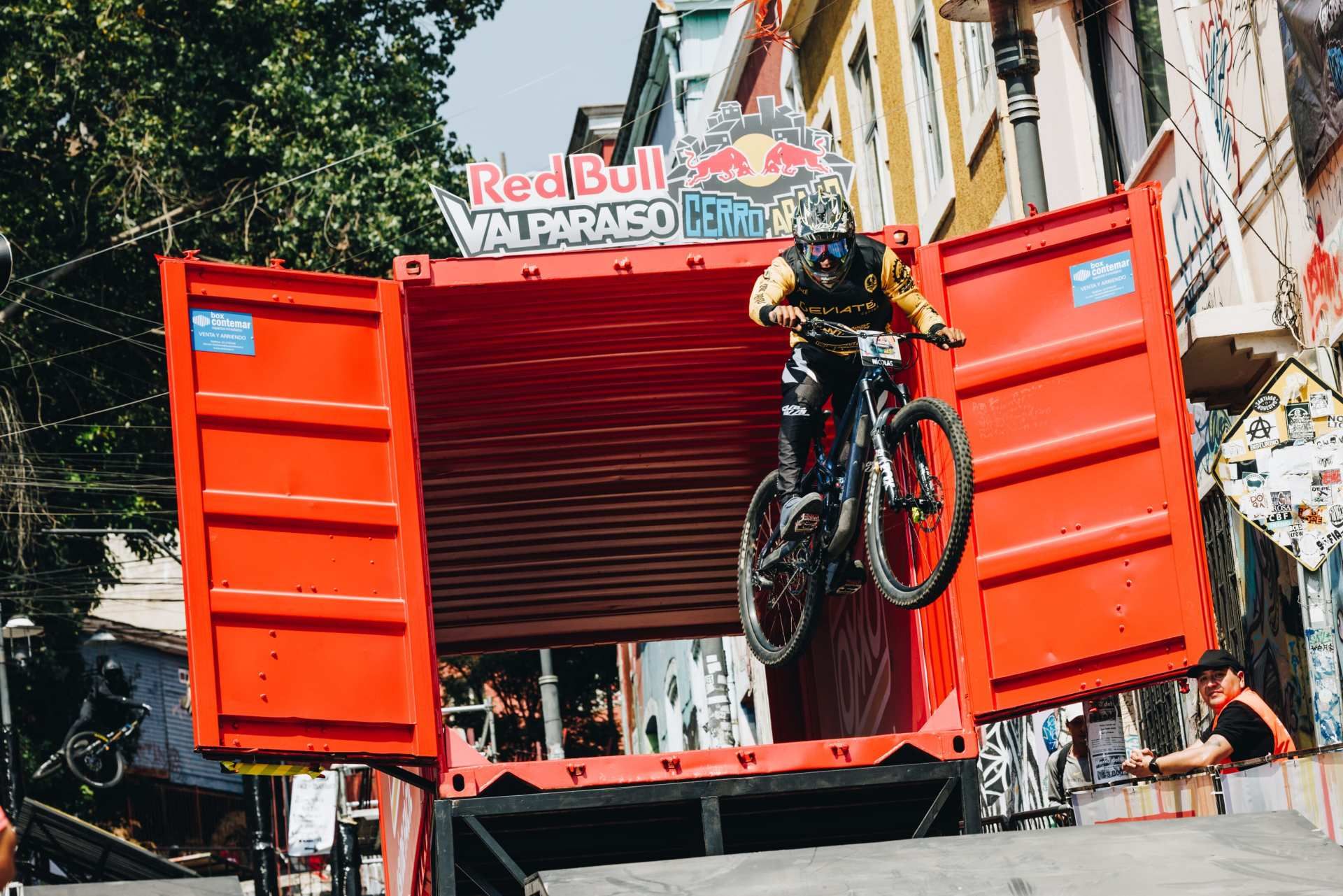 MTB-Downhill: 20 Jahre Red Bull Valparaíso Cerro Abajo