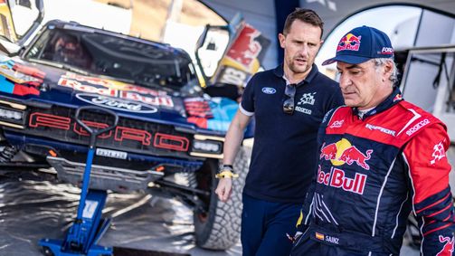 Journey to Dakar Journey to Dakar - Staffel 1 Folge 2: Journey to Dakar S1 E2: Ab in die Wildnis