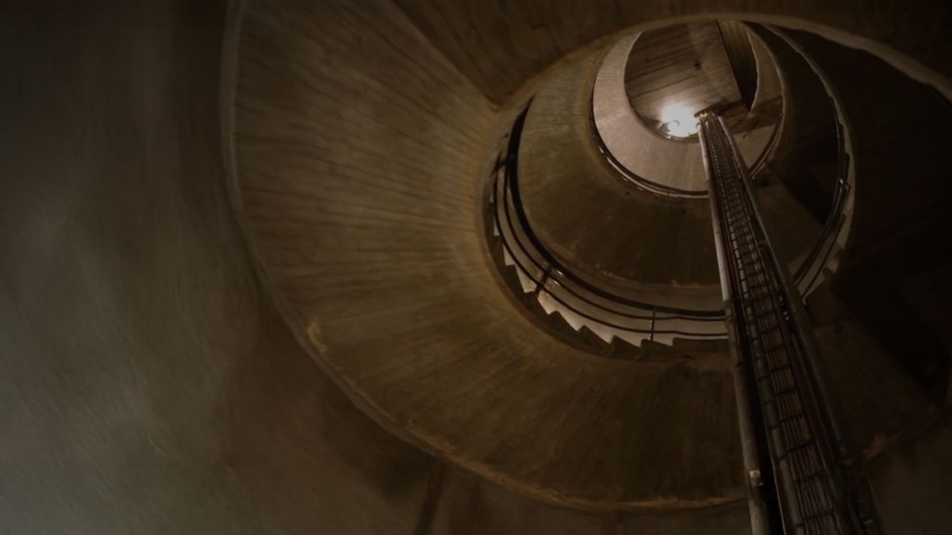 Lost Places - Geheimstätten der Macht