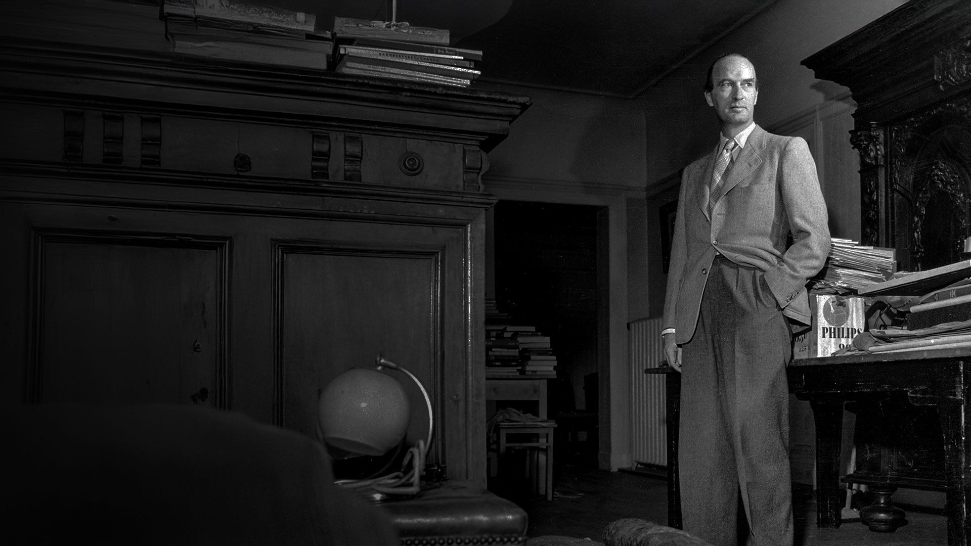 Hitlers Gold - Episode 3: The Business of War