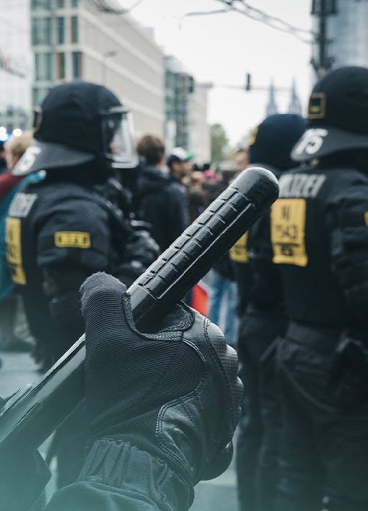 Über 100.000 Angriffe pro Jahr: Polizei im Ausnahmezustand