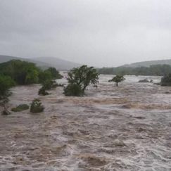 Schwere Überschwemmungen in Südafrika und Mosambik