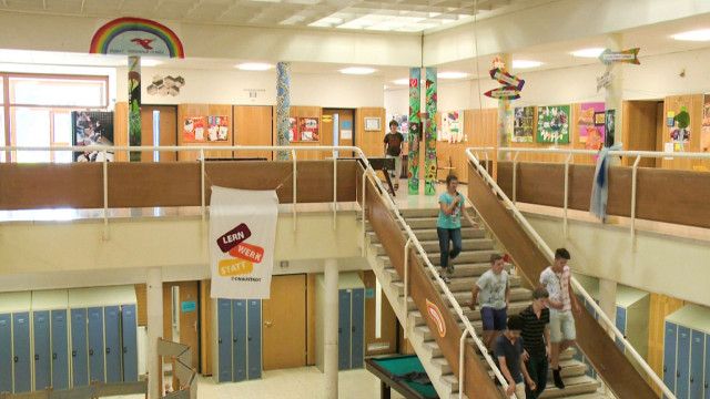 Menschen und Mächte: Österreich darf nicht sitzenbleiben. Lehrer in der Krise?