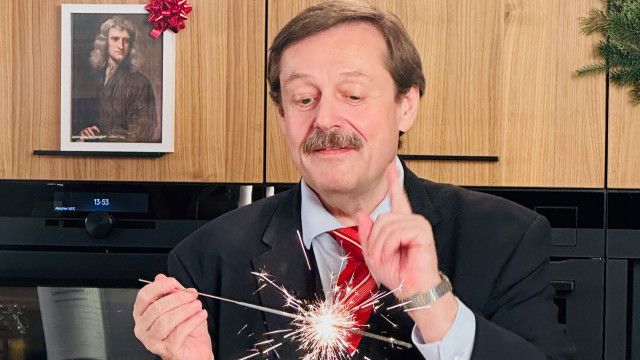 Werner Grubers Experimentalküche: Weihnachtsfeuerwerk - zwischen Bratenduft und Funkenregen