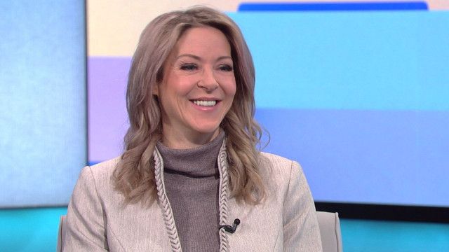 Hinter den Schlagzeilen: Simone und der Prinz: Neue Liebe für Lugner-Witwe?