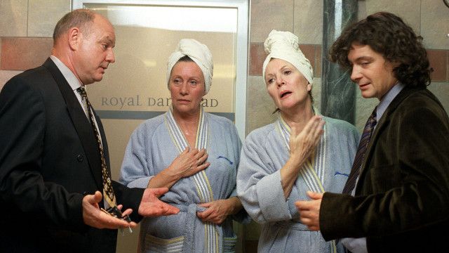 Julia - Eine ungewöhnliche Frau (8/13): Trübe Wasser