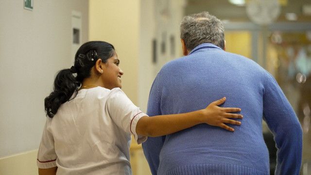 Kreuz & quer reportage: Junge Pflegekräfte aus Indien