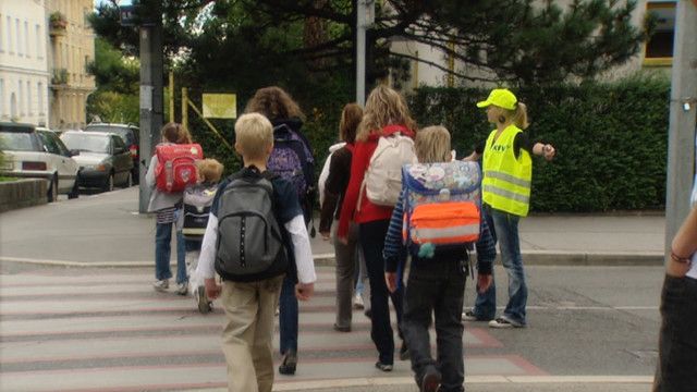 Helmi-Kinder-Verkehrs-Club: Lieber mit Lotse!
