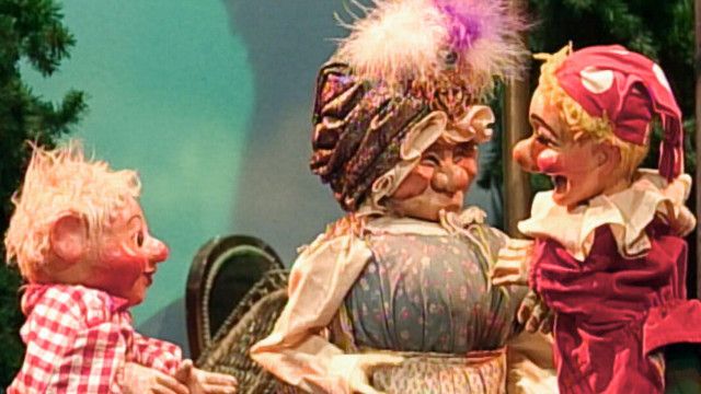 Servus Kasperl: Kasperl & Co: Eine Kragenweite zu groß