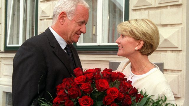 Julia - Eine ungewöhnliche Frau (1/13): Ein neues Amt