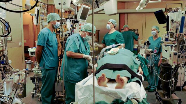 kreuz & quer: Zwischen Leben und Tod - Alltag auf der Intensivstation