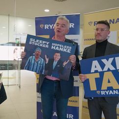 Gewitterwolken am Himmel: Billigflieger Ryanair hetzt gegen Bundesregierung