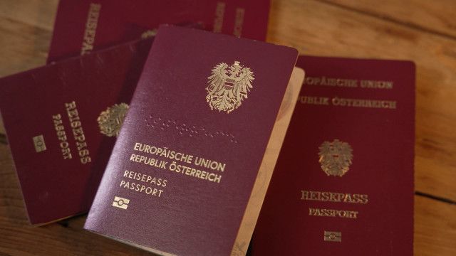 betrifft uns - Reportagen ohne Filter: Wie kommt man an den österreichischen Pass?
