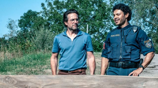 Soko Linz (7/10): Unter die Hufe