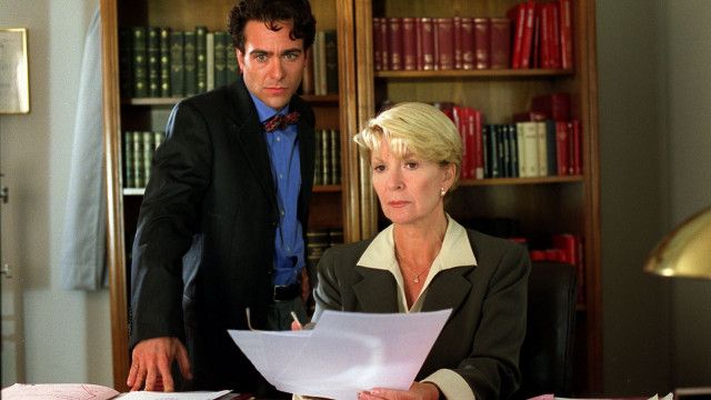 Julia - Eine ungewöhnliche Frau (4/13): Unschuldig