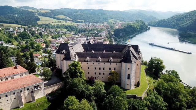 Herrschaftszeiten! - Johann-Philipps Schlossbesuche: Bei Familie Salburg-Falkenstein auf Schloss Altenhof