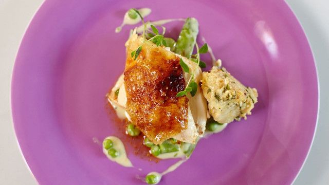 Schmatzo: Gefülltes Brathuhn mit buntem Gemüse