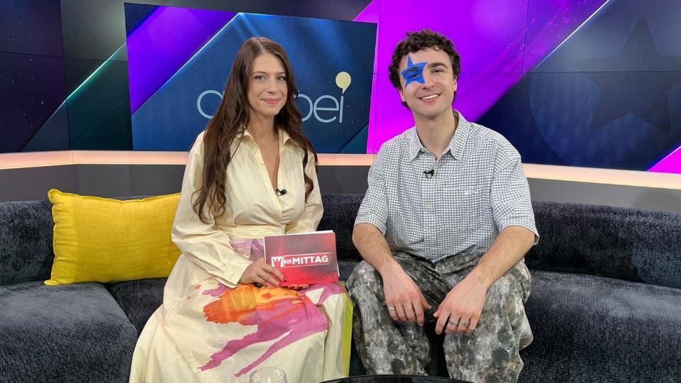 Cosmó tanzt im Studio ++ Streit wegen Ramadan | KRONE ZU MITTAG