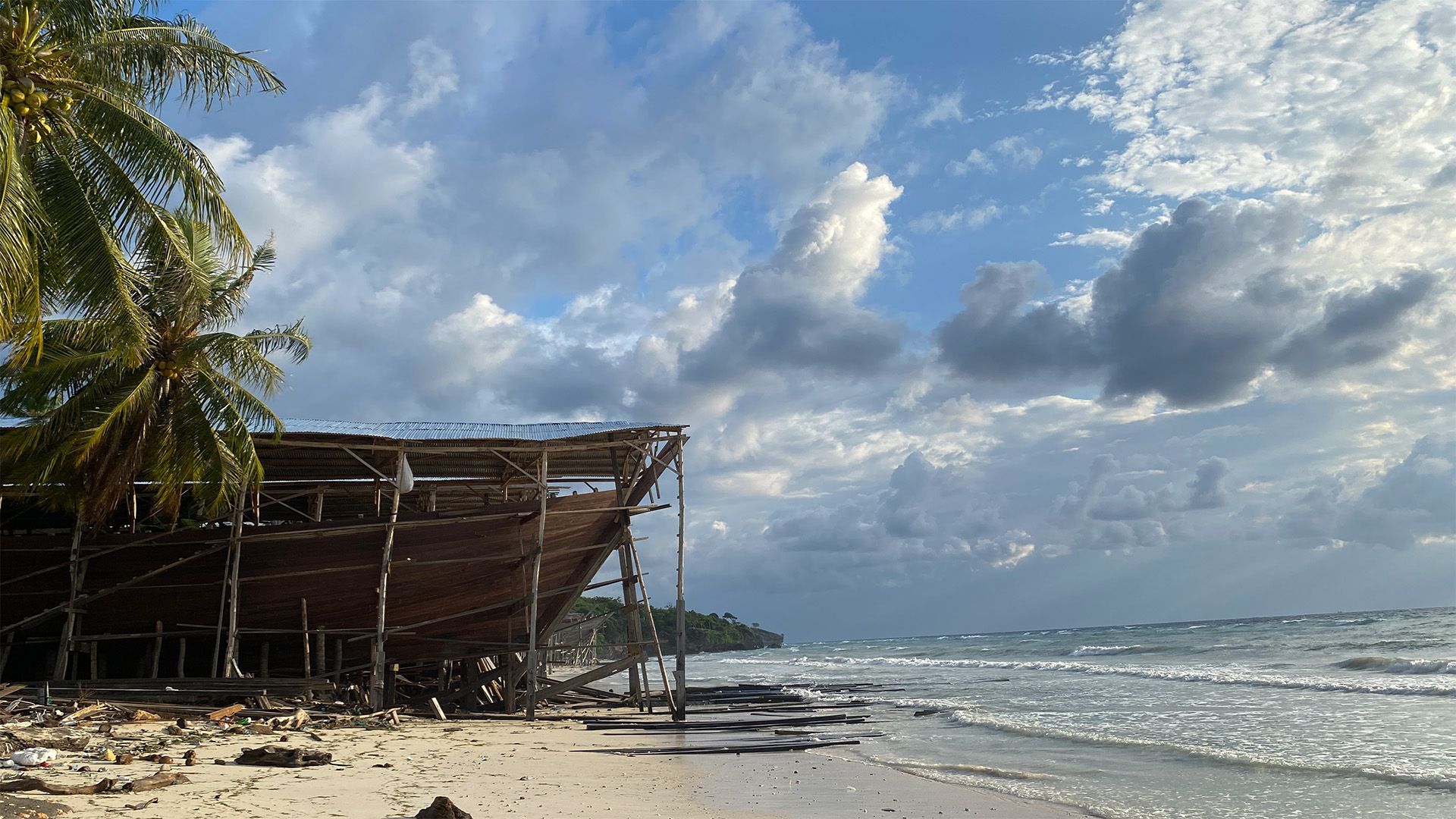 Werft unter Palmen - Indonesiens Pinisis