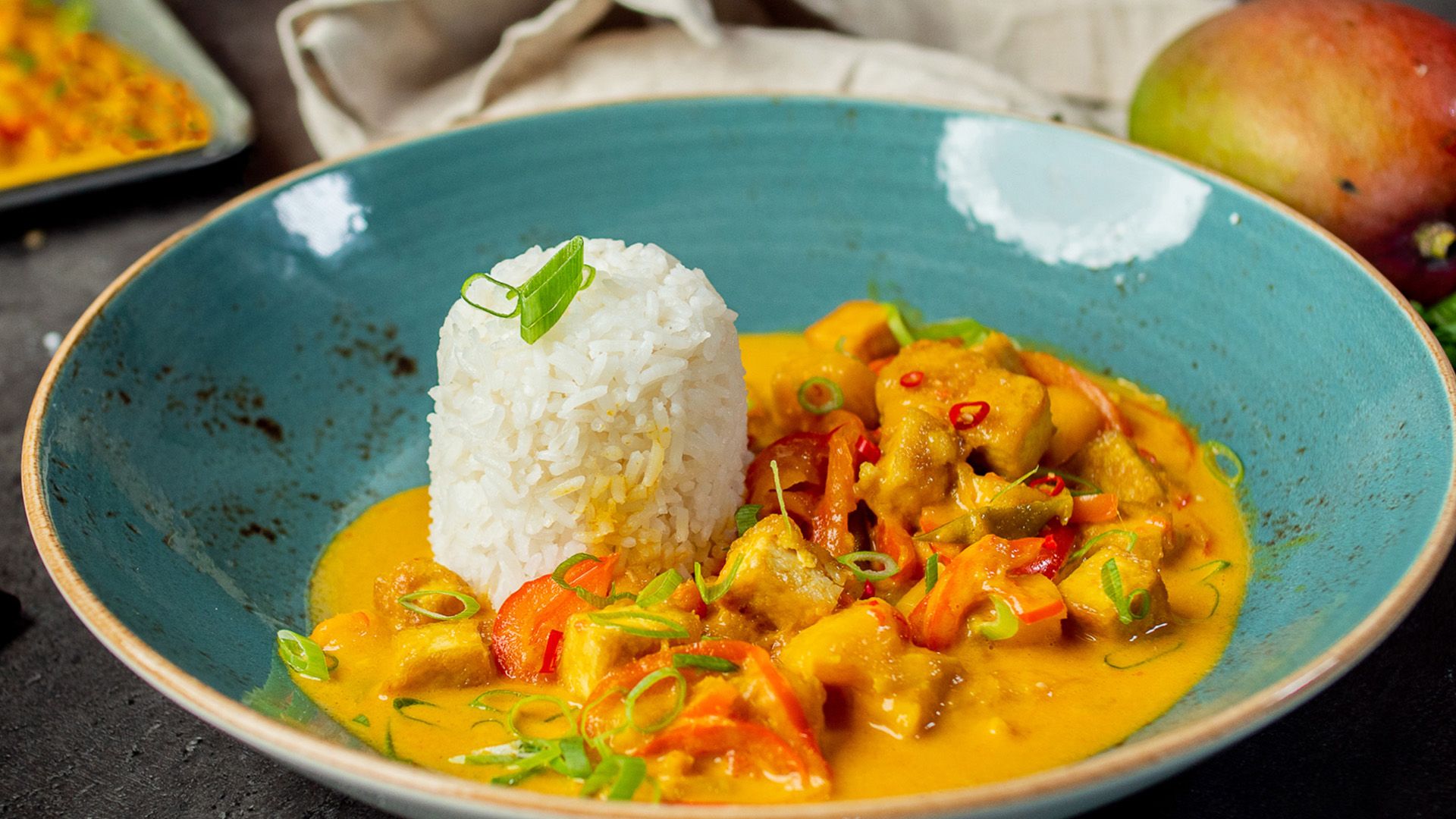 Gelbes Thai Curry mit Mango