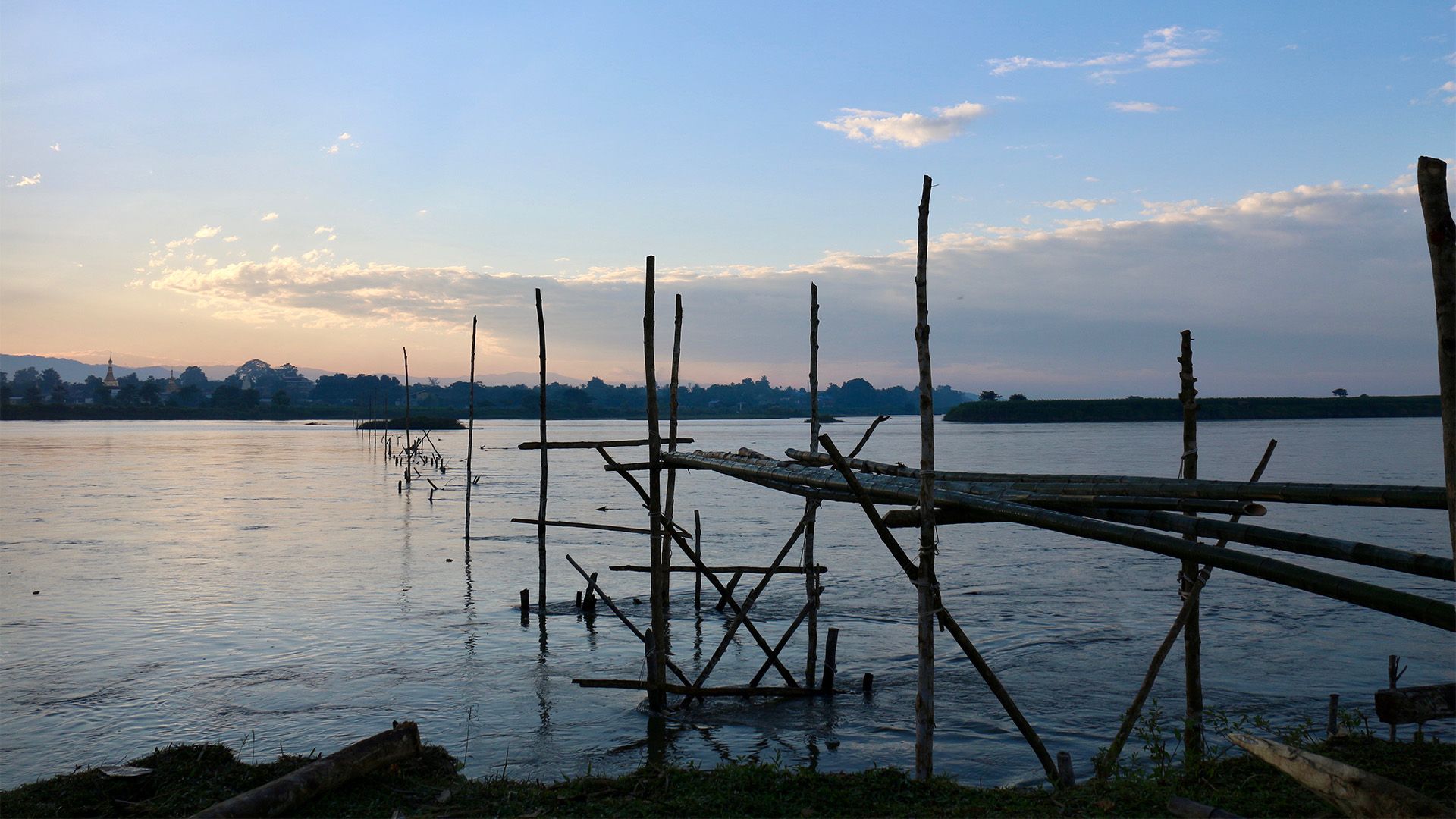 Myanmars Bambusbrücke - Ein Dorf packt an!