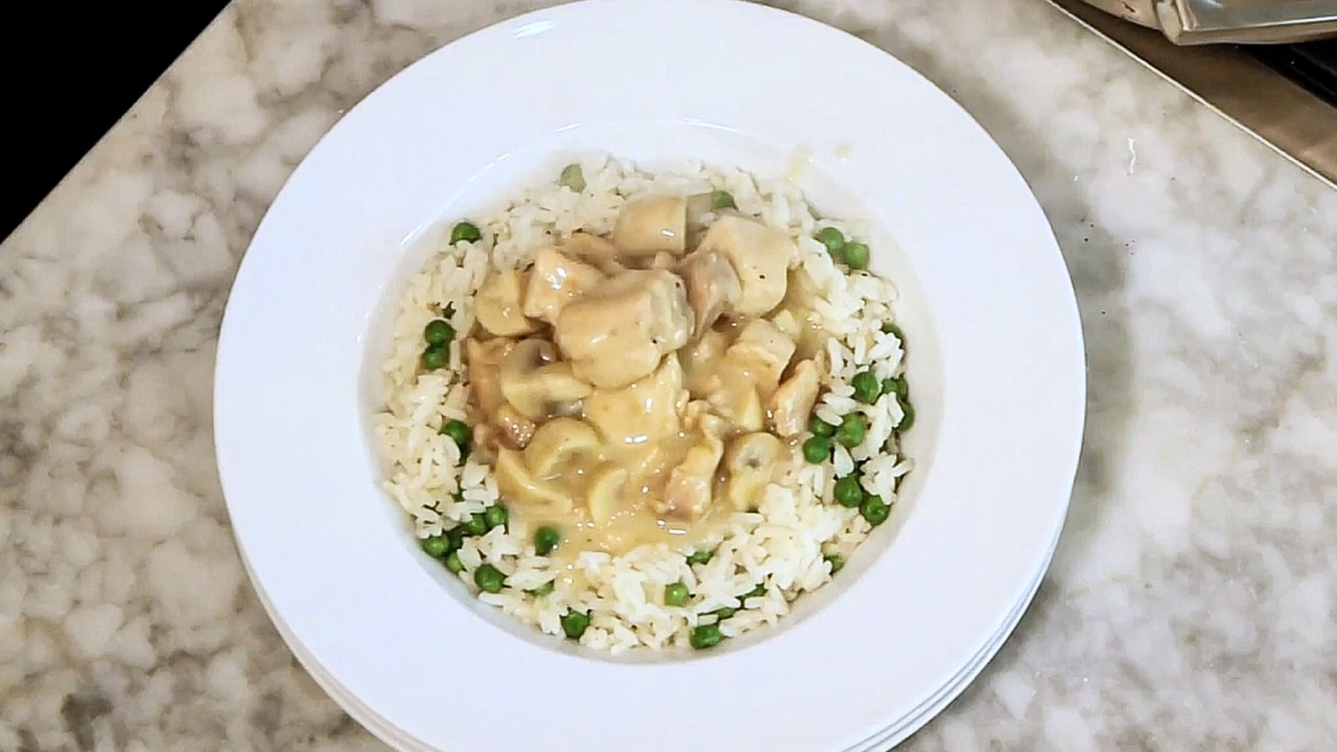 Hühnerfrikassee mit Reis