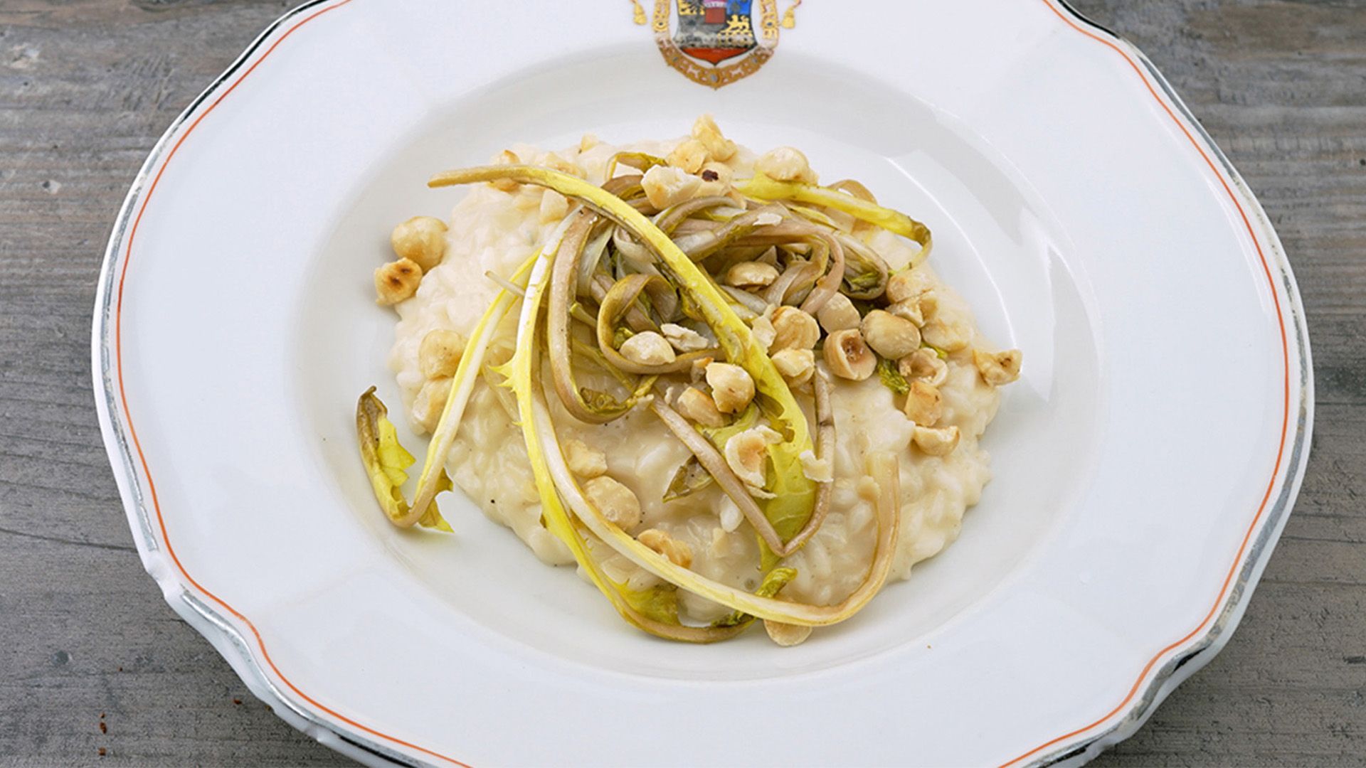 Gorgonzolarisotto mit karamellisiertem Löwenzahn