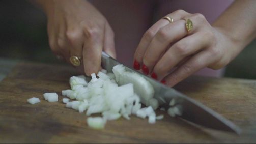 Mimilicious Mimilicious - Staffel 1 Folge 7: MIMILICIOUS BASICS- Zwiebelschneiden Basics