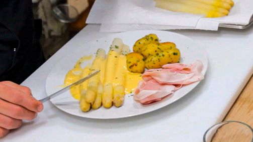 Letitcook, auch du kannst kochen Letitcook, auch du kannst kochen - Staffel 3 Folge 1: Spargel mit Sauce Hollandaise, Petersilienkartoffeln und gekochtem Schinken