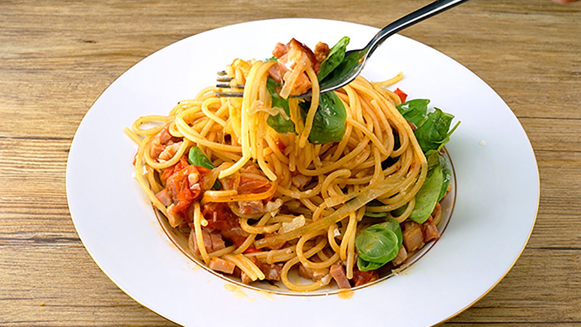 One-Pot-Pasta mit Schinken