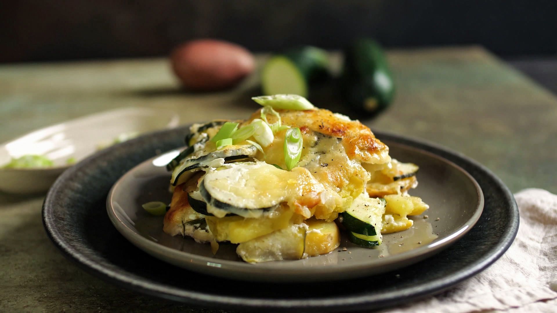 Zucchini Kartoffel Auflauf - Mega leckeres Ofenrezept