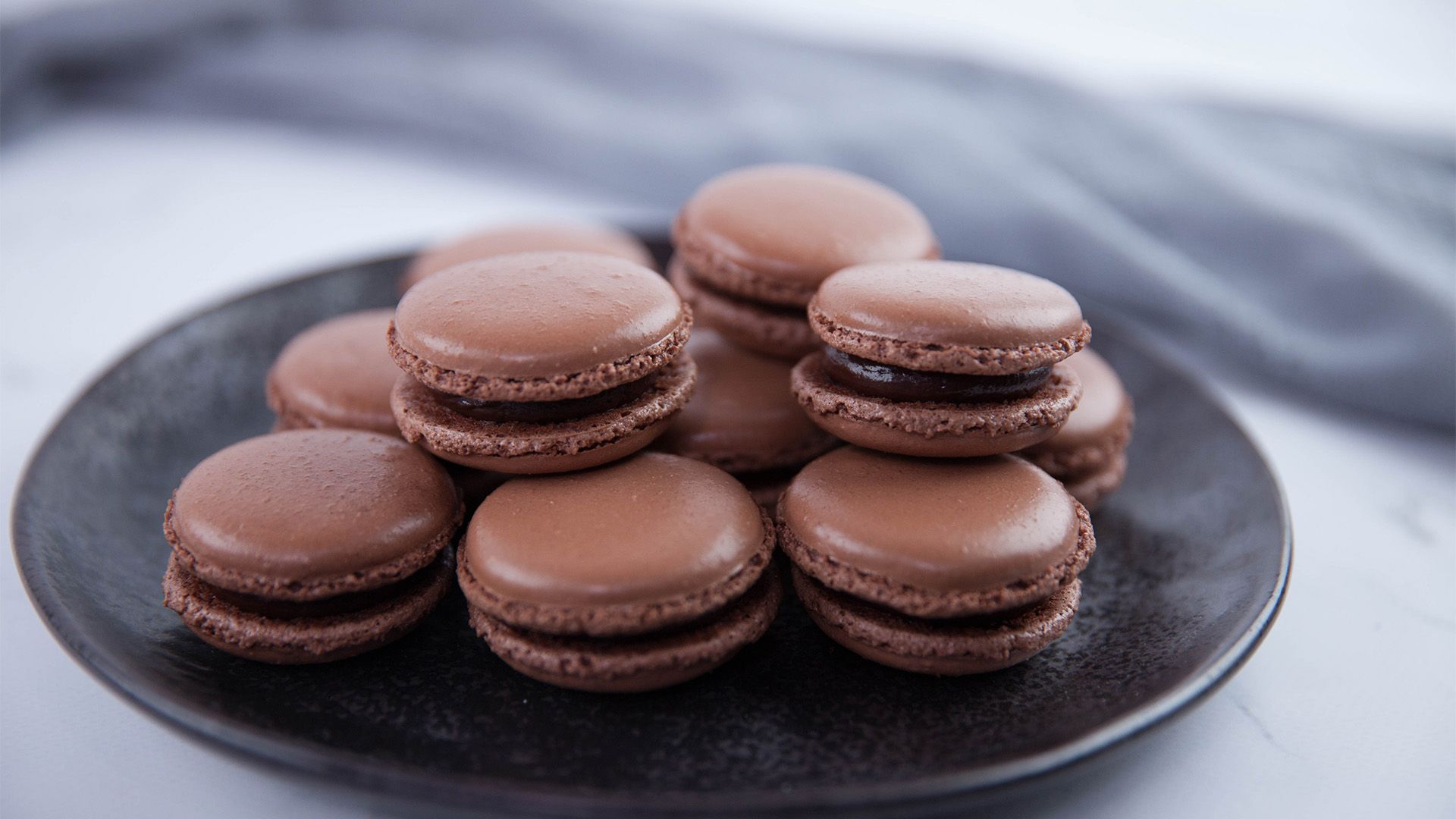 Zartschmelzende Schokoladen-Macarons
