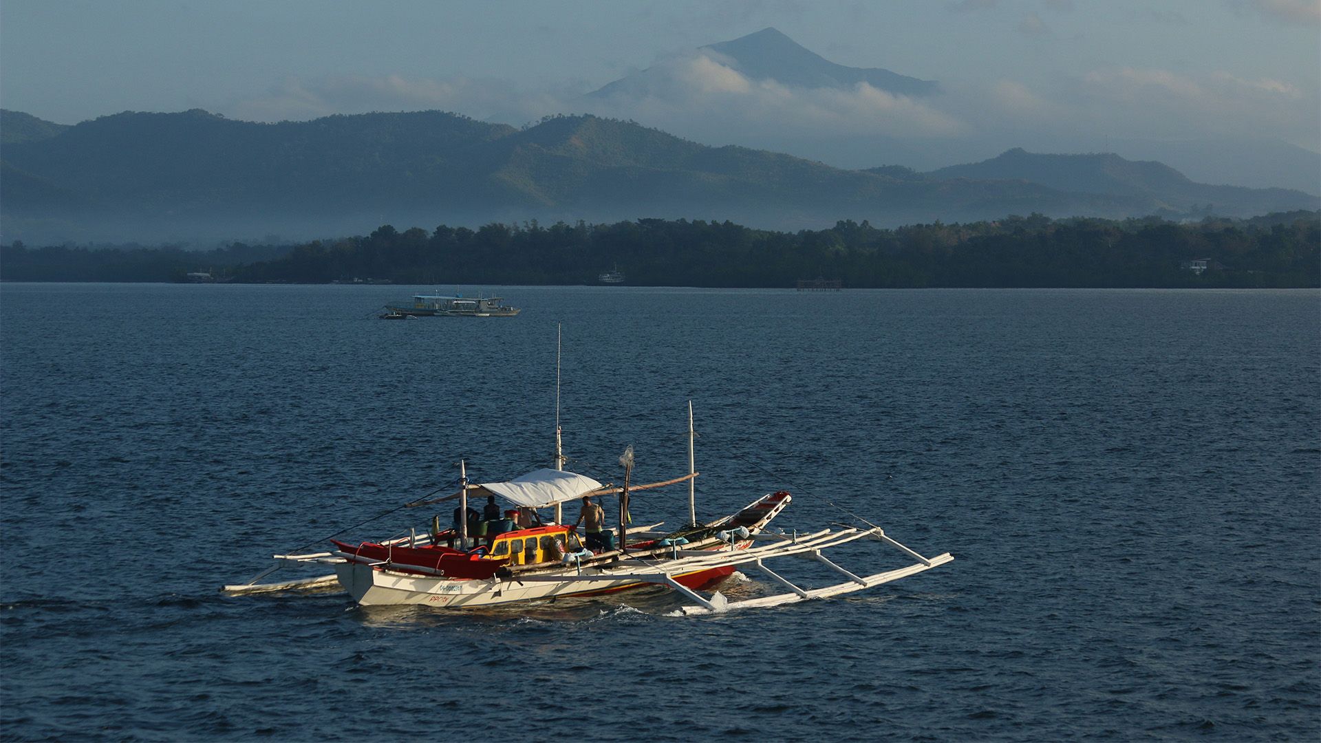 Unter Haien - Riffpatrouille in der Sulusee