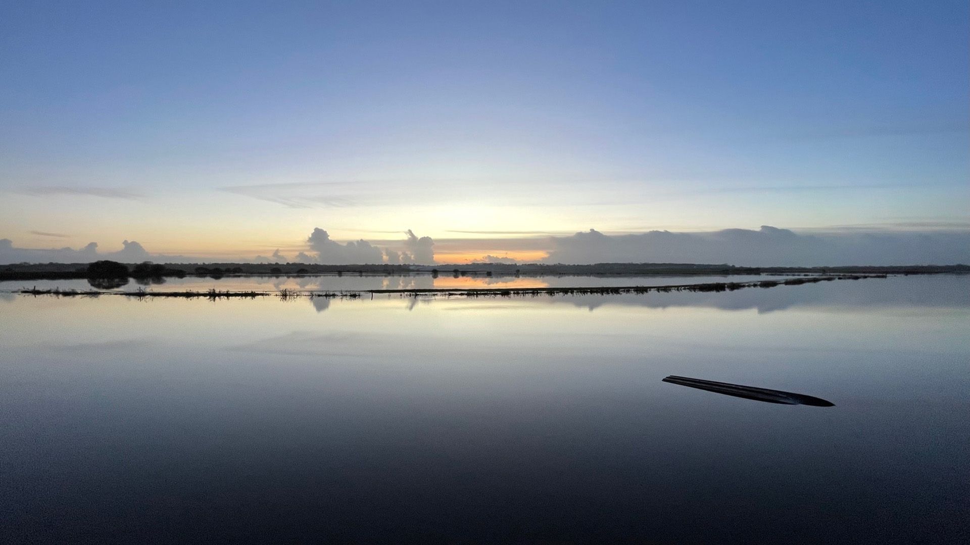 Normandie - Flache Wasser, reiche Natur