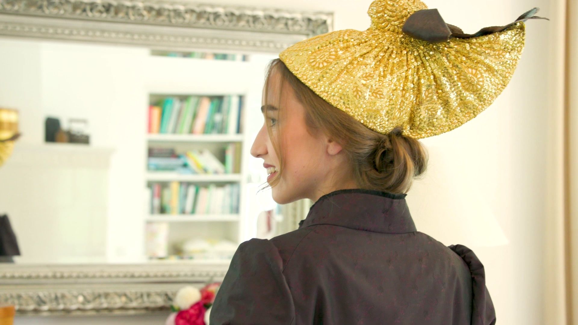 Die Goldhauben-Stickerin aus Mauthausen