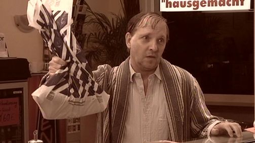 Dittsche - Das wirklich wahre Leben! Dittsche - Das wirklich wahre Leben! Folge 5: Ein anderer Bademantel