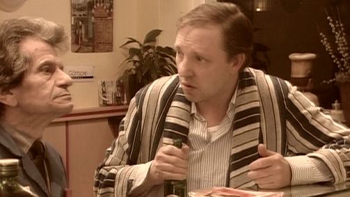 Dittsche - Das wirklich wahre Leben! Dittsche - Das wirklich wahre Leben! Folge 6: Der Papst ist gestorben