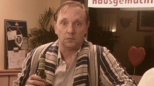 Dittsche - Das wirklich wahre Leben! Dittsche - Das wirklich wahre Leben! Folge 1: Treuekarte
